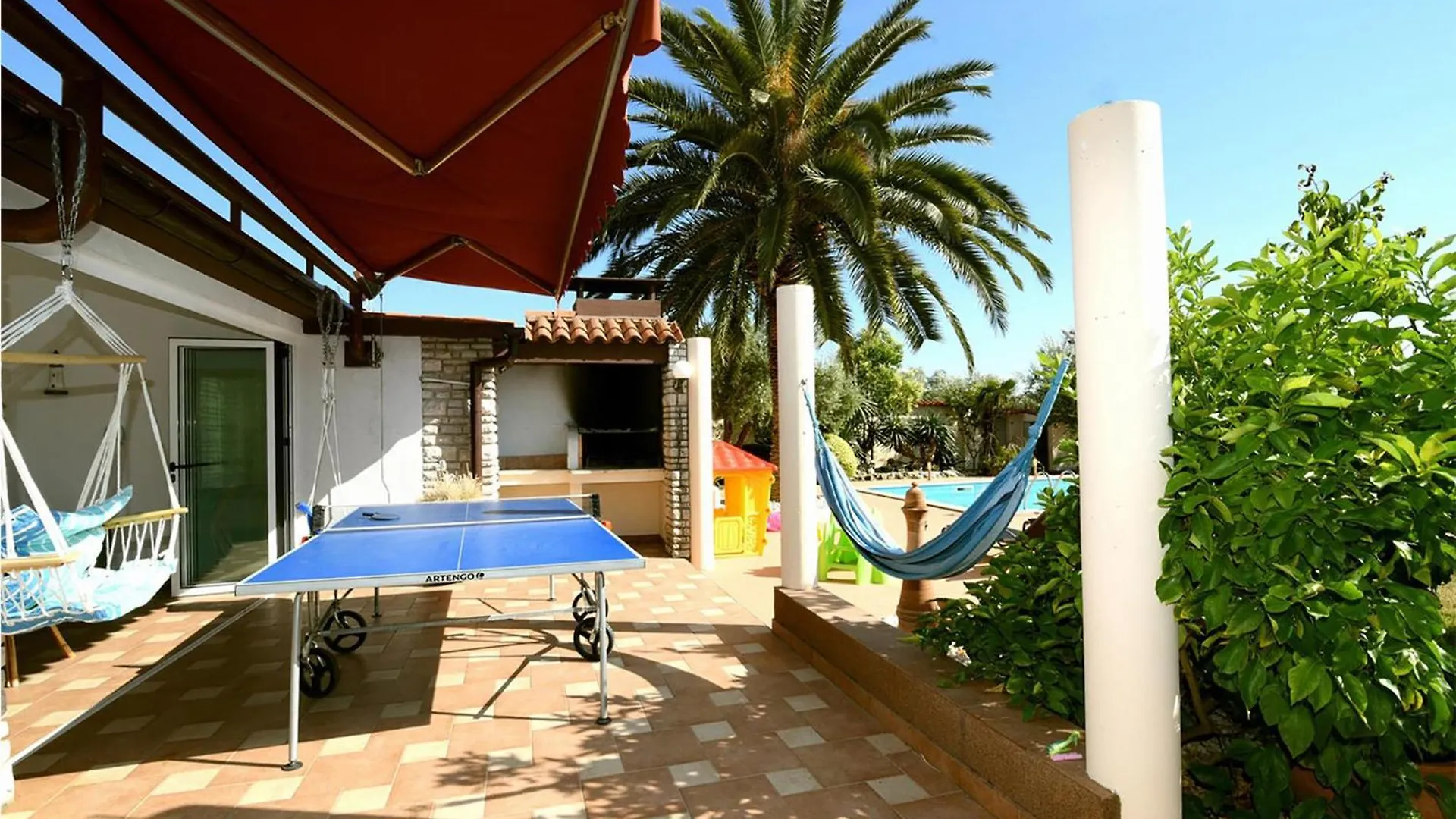2 Bedroom Gorgeous Home In Pula