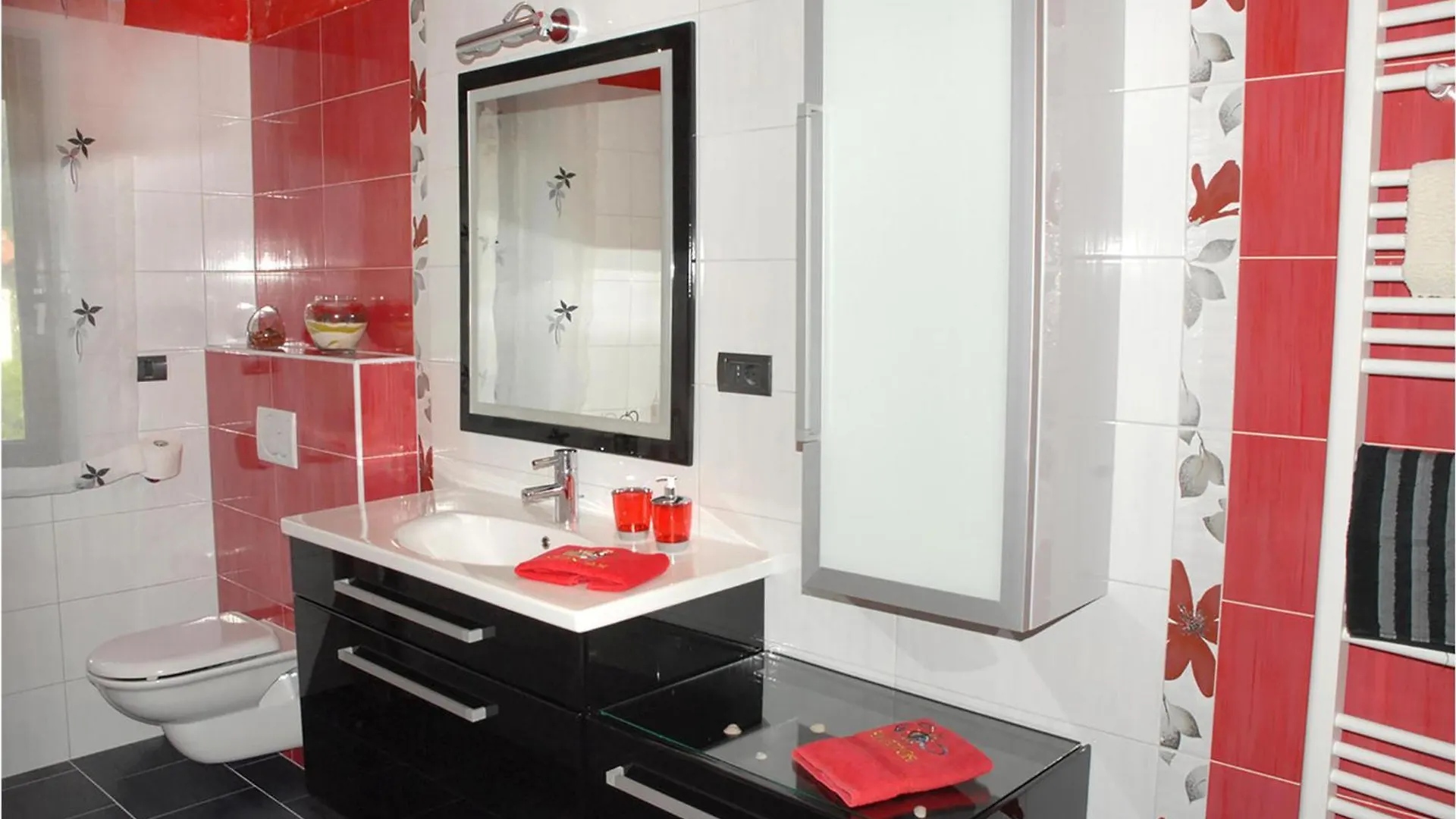 2 Bedroom Gorgeous Home In Pula