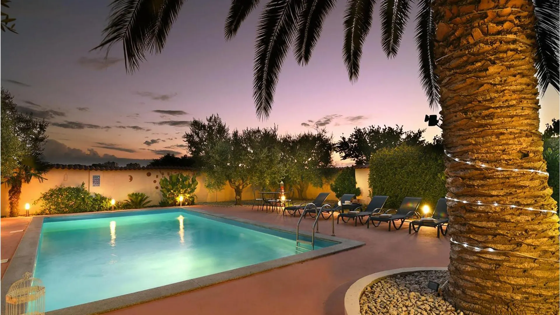 2 Bedroom Gorgeous Home In Pula